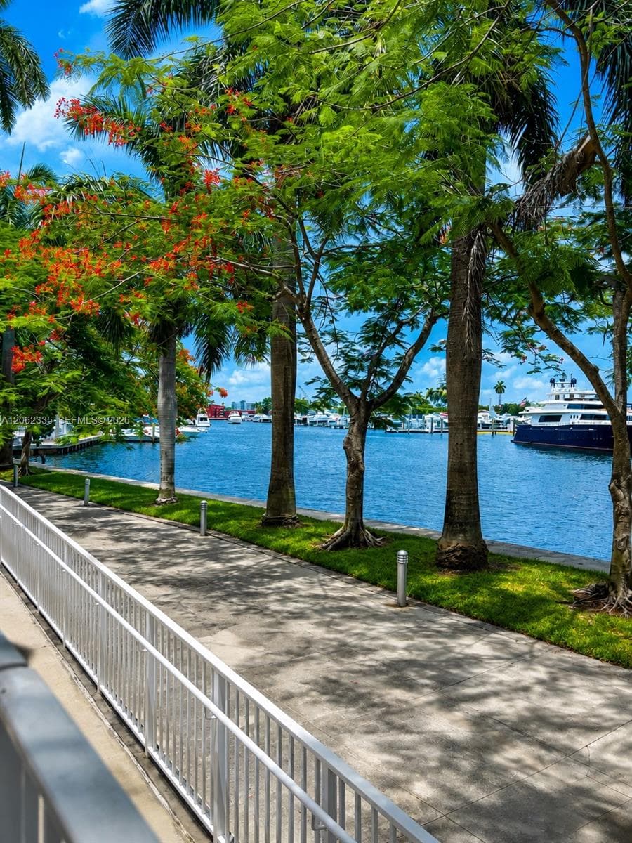 1871 NW S River Dr # 801, Miami FL 33125