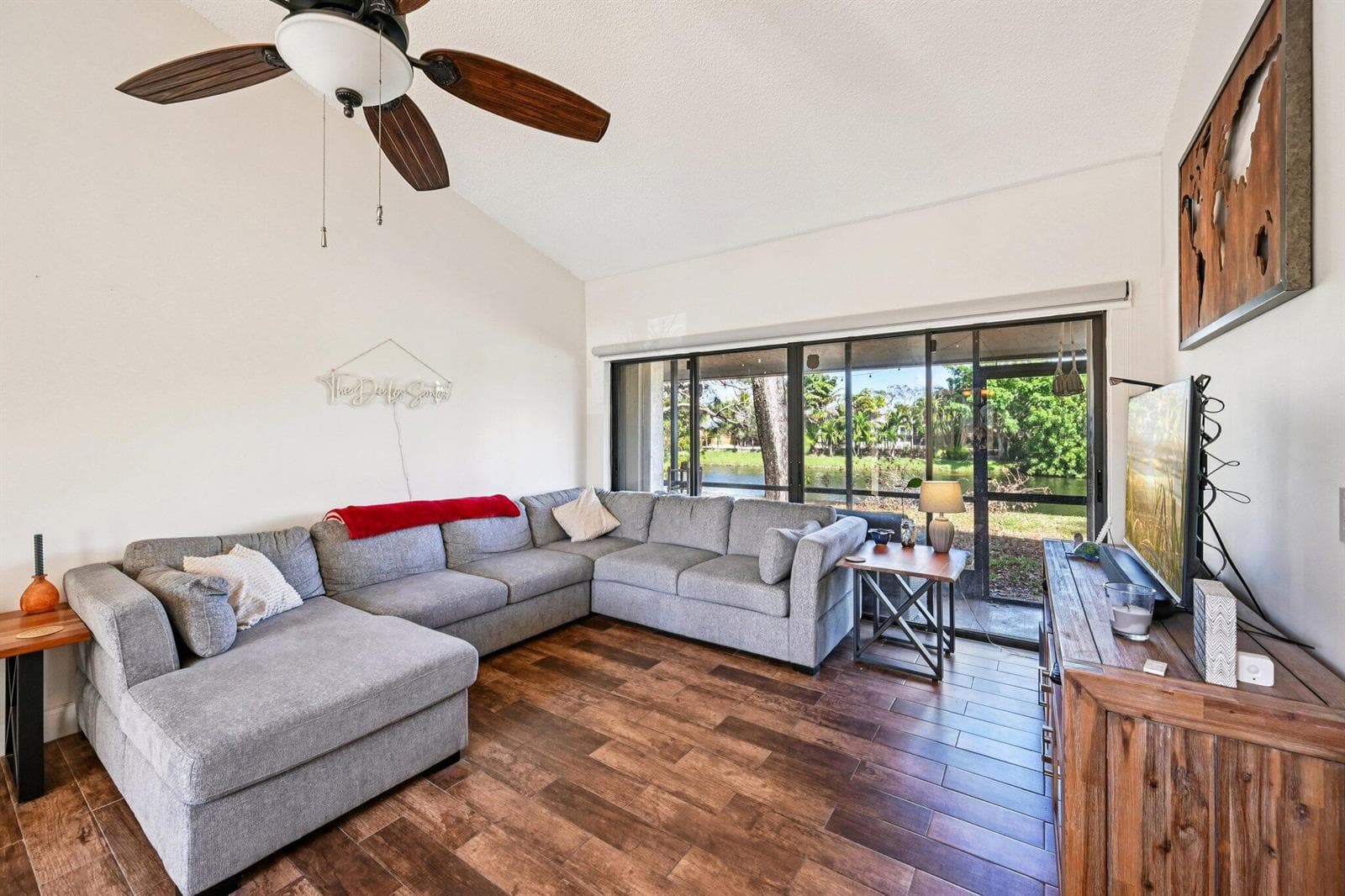 22 VIA DE CASAS SUR # 103, Boynton Beach FL 33426 photo 2