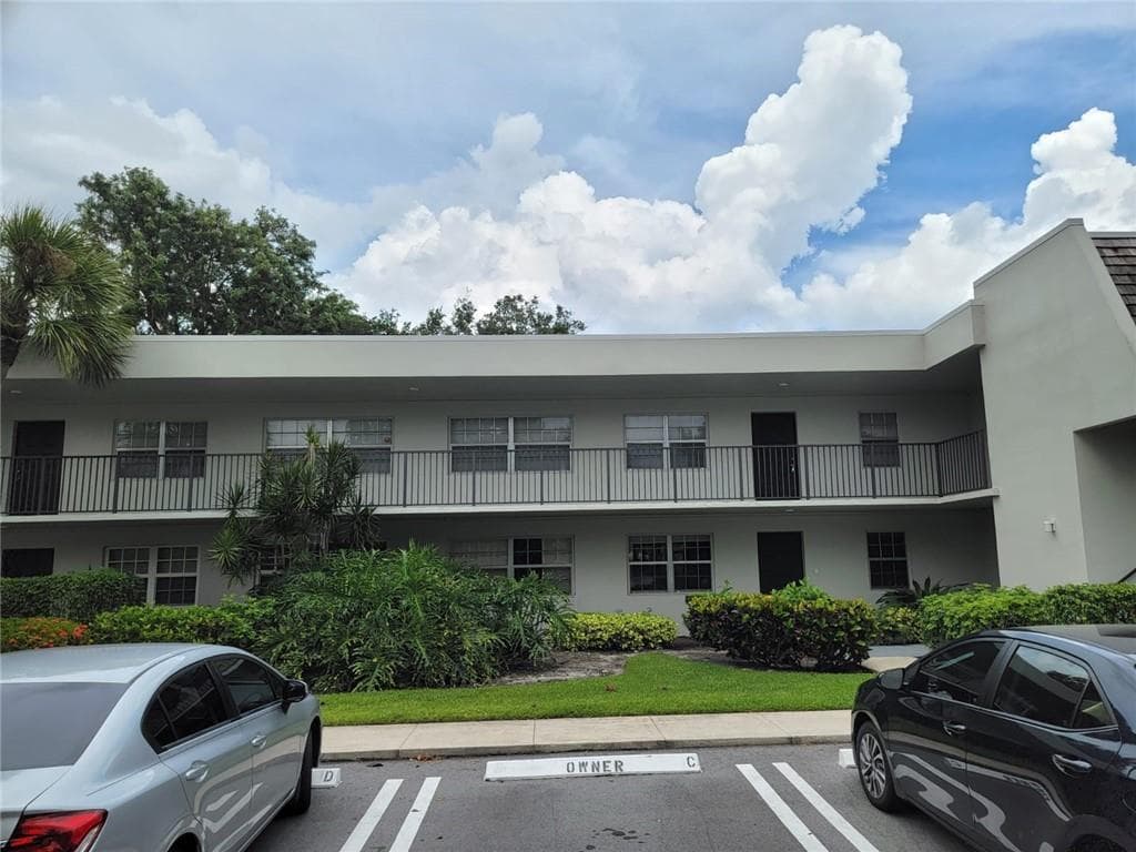 800 E CYPRESS Lane # 202, Pompano Beach, FL 33069 photo 2