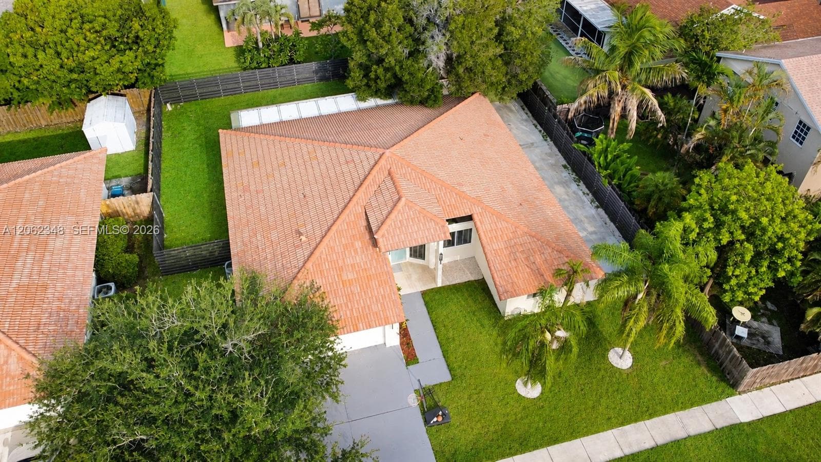 581 SW 169th Way, Weston FL 33326 photo 5