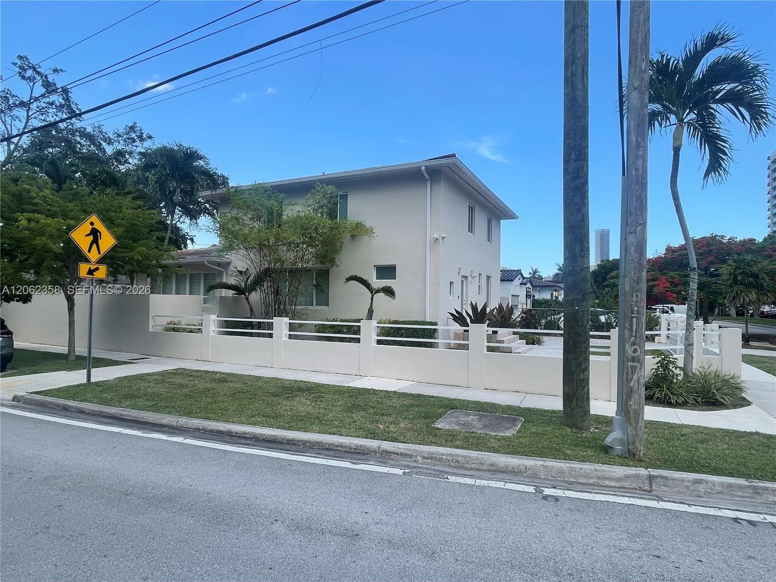 383 SW 25th Rd, Miami FL 33129 photo 5