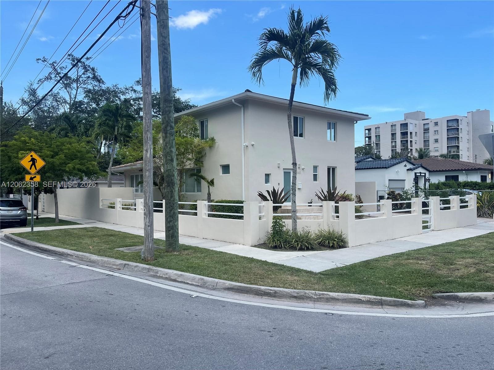 383 SW 25th Rd, Miami FL 33129 photo 4