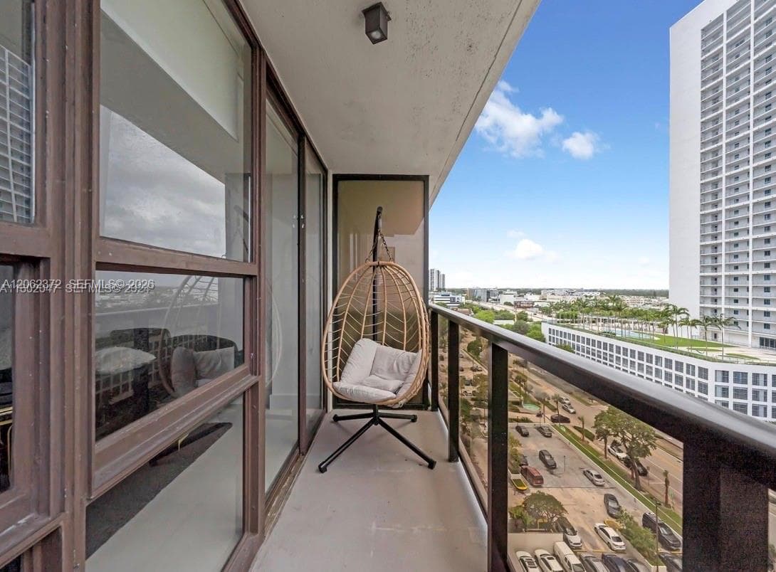 600 NE 36th St # 1214, Miami, FL 33137 photo 2