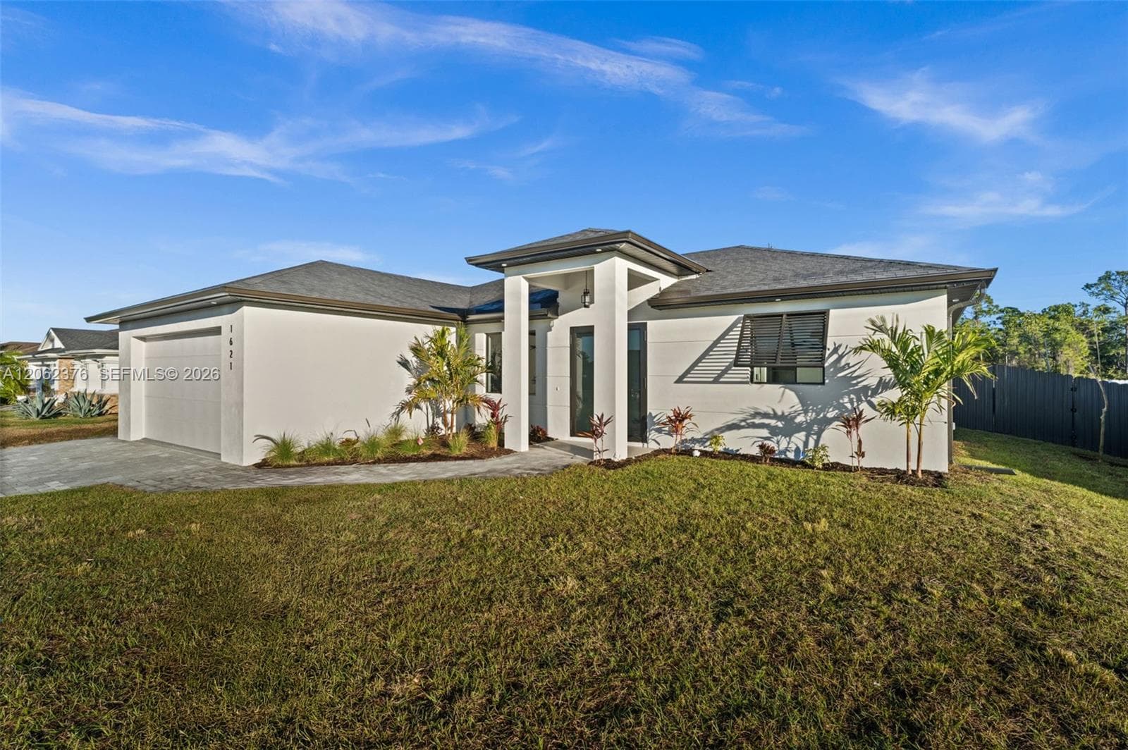 1621 NW 23rd Ter, Cape Coral FL 33993 photo 2