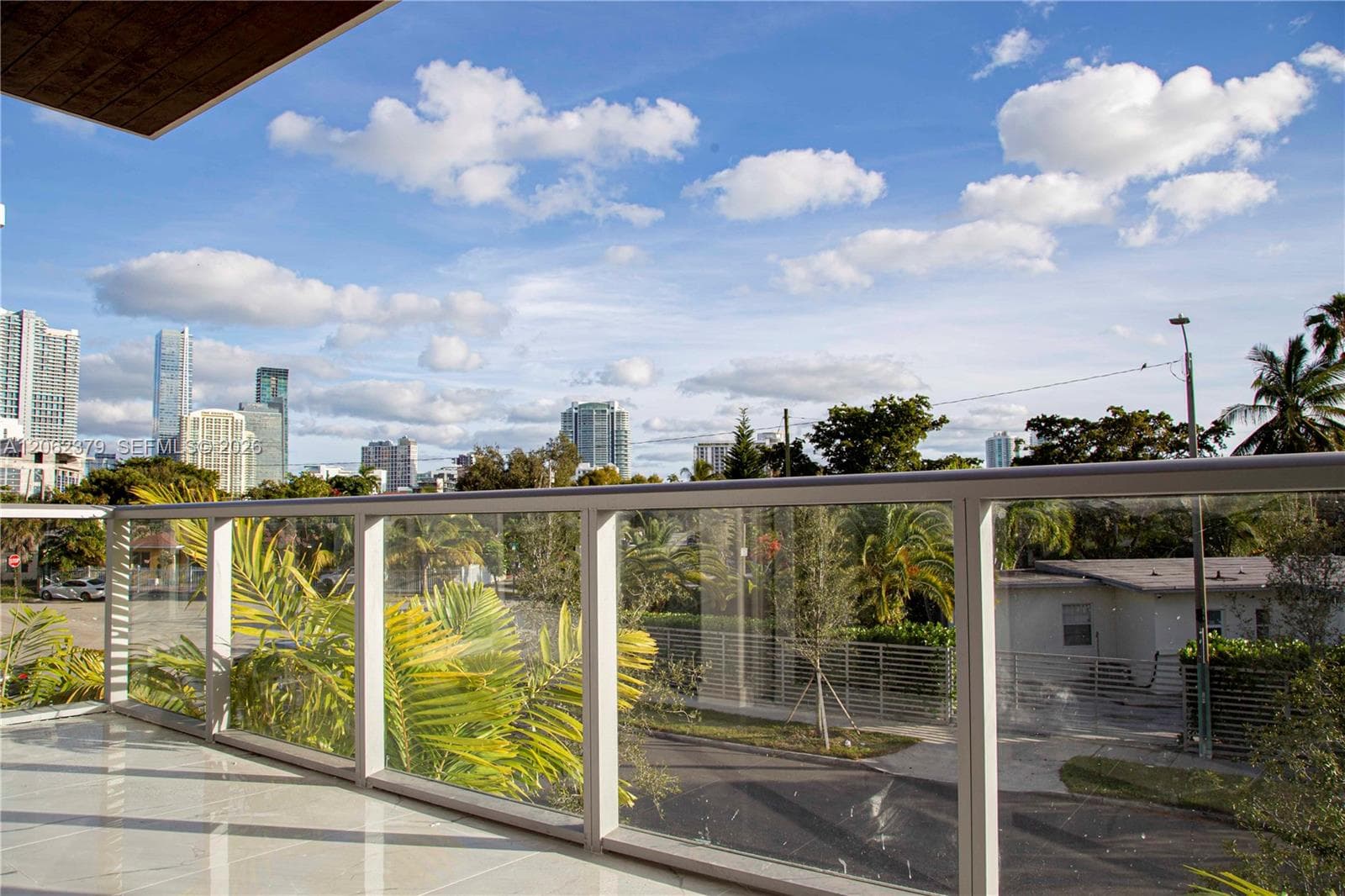 529 SW 11th St # 202, Miami, FL 33129