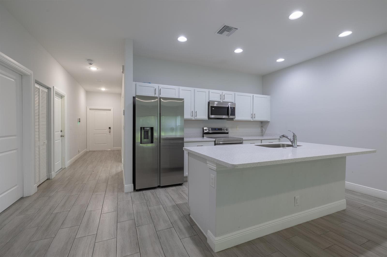 2240 84th Court, Vero Beach FL 32966 photo 3