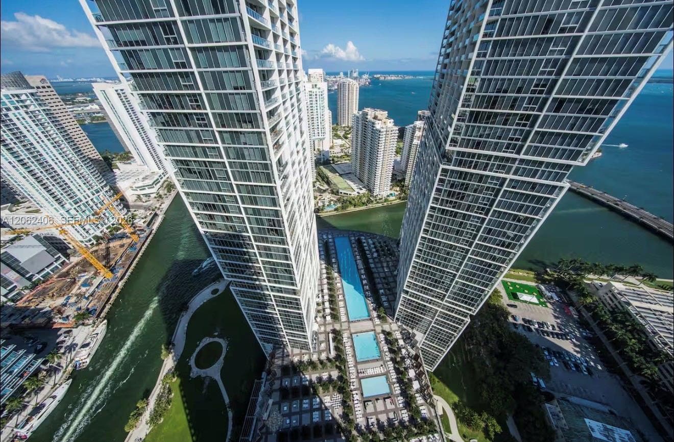 485 Brickell Ave # 4711, Miami FL 33131 photo 2