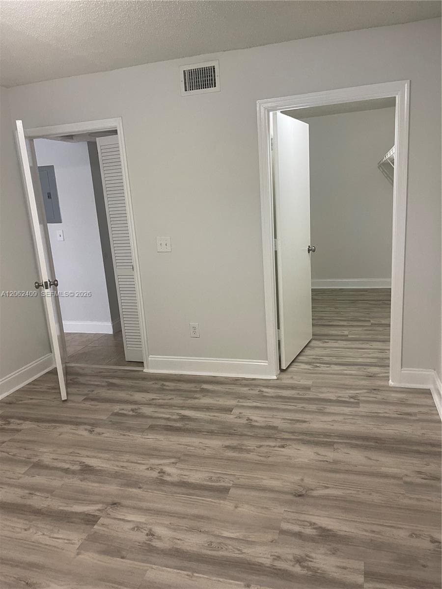 3670 N 56th Ave # 708, Hollywood FL 33021 photo 2
