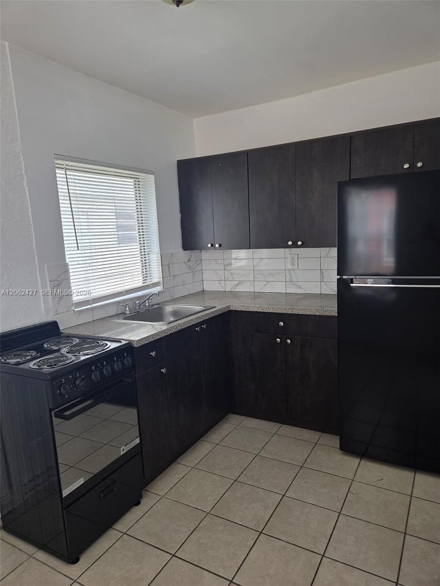2312 Madison St # 33, Hollywood FL 33020 photo 2