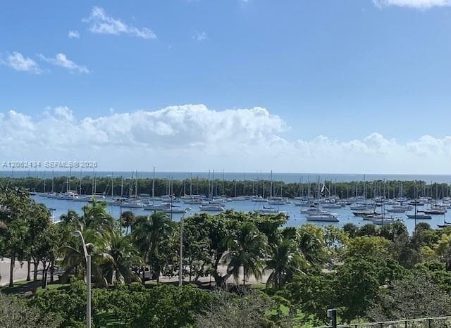 2811 S Bayshore Dr # 5C, Coconut Grove FL 33133 photo 2