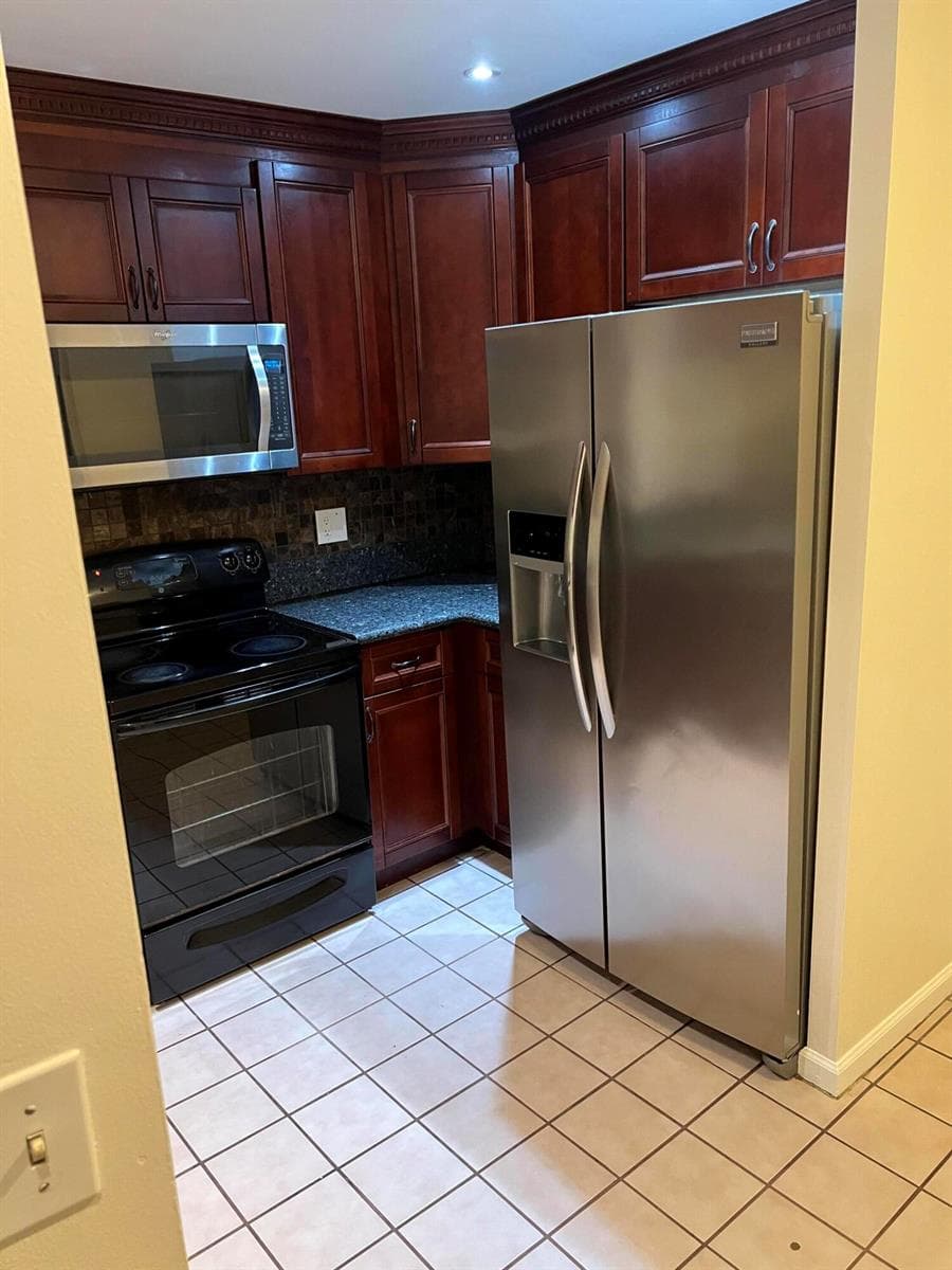 11339 Royal Palm Boulevard, Coral Springs FL 33065 photo 2