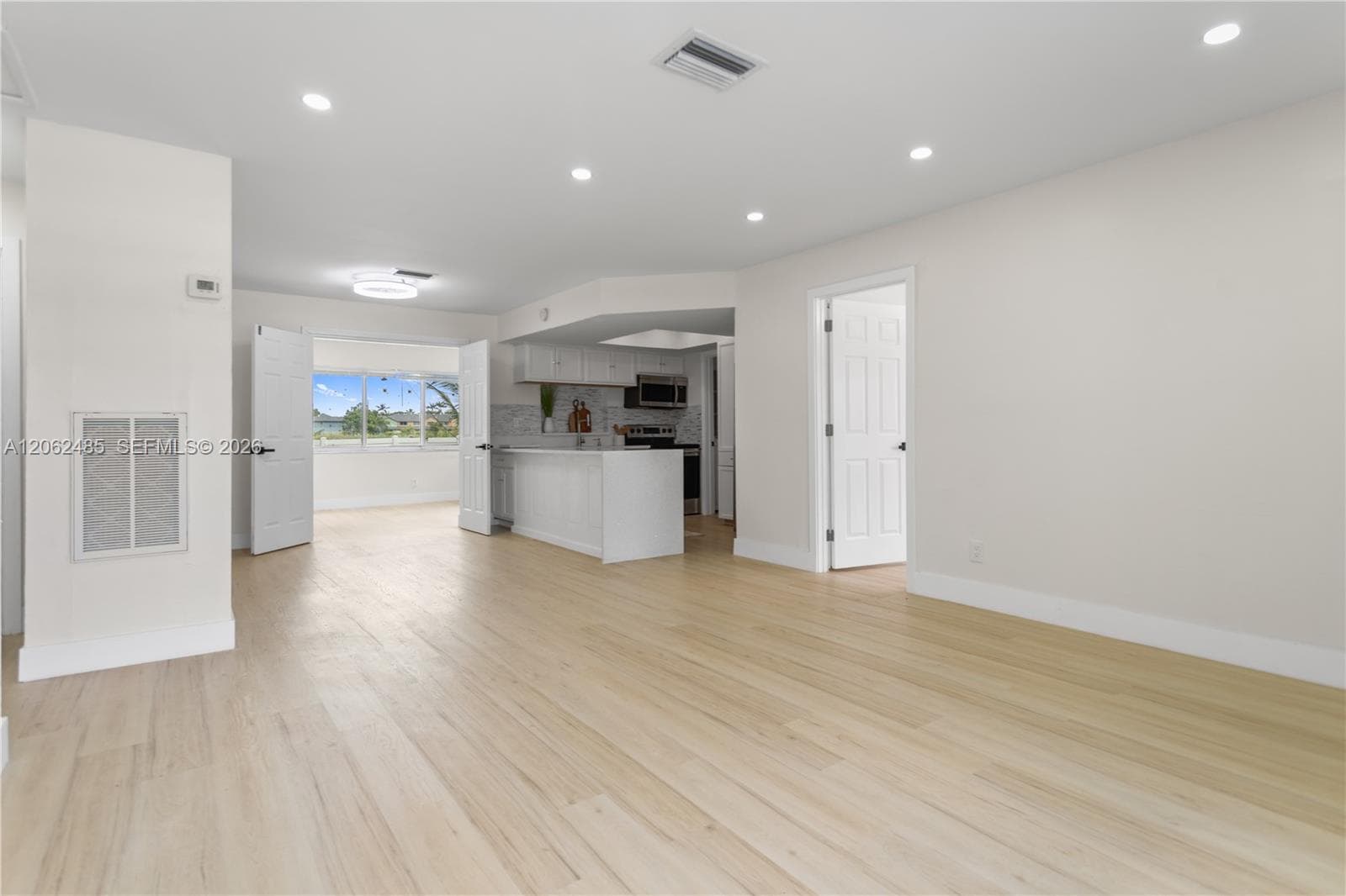 1000 NW 23rd Ter, Pompano Beach FL 33069 photo 5