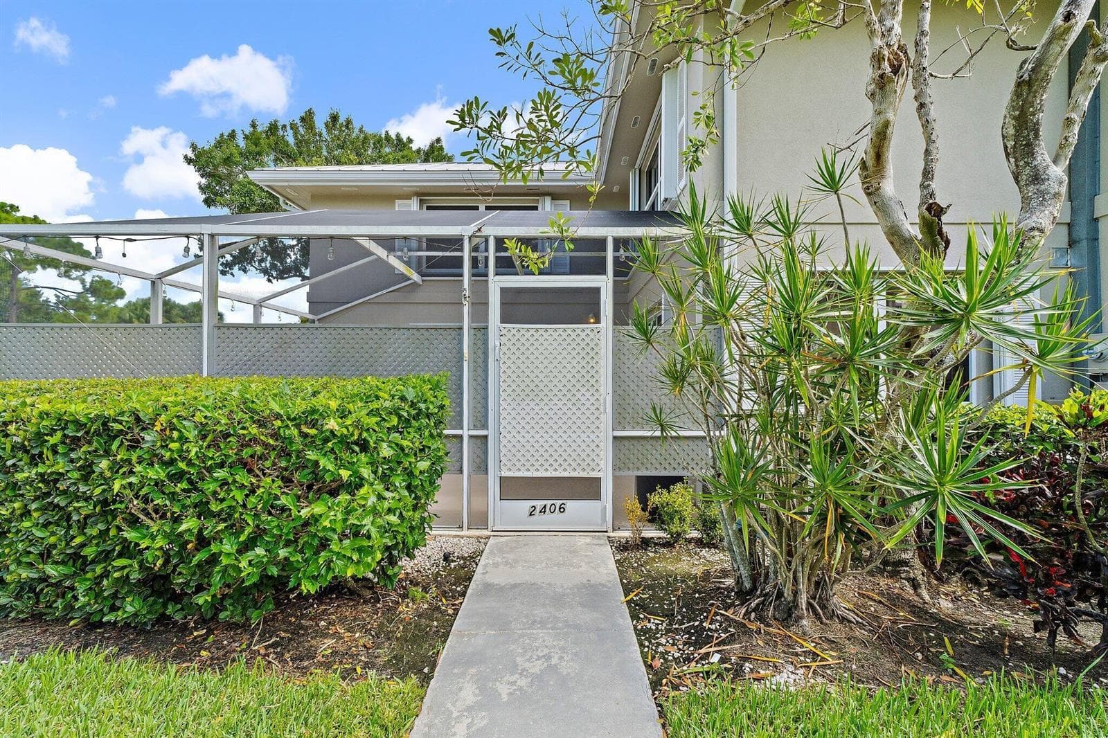 2406 SW Danbury Lane, Palm City FL 34990 photo 2