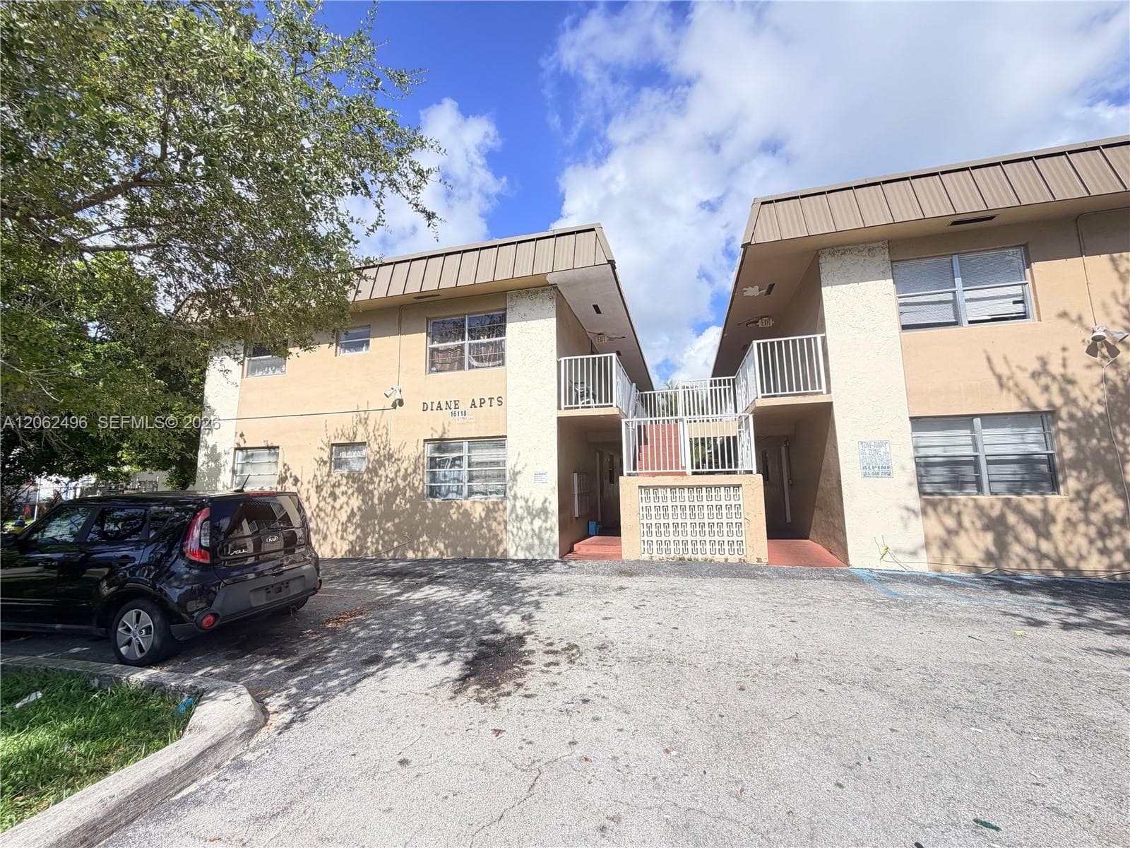16118 NE 21st Ave # 3, North Miami Beach FL 33162 photo 2