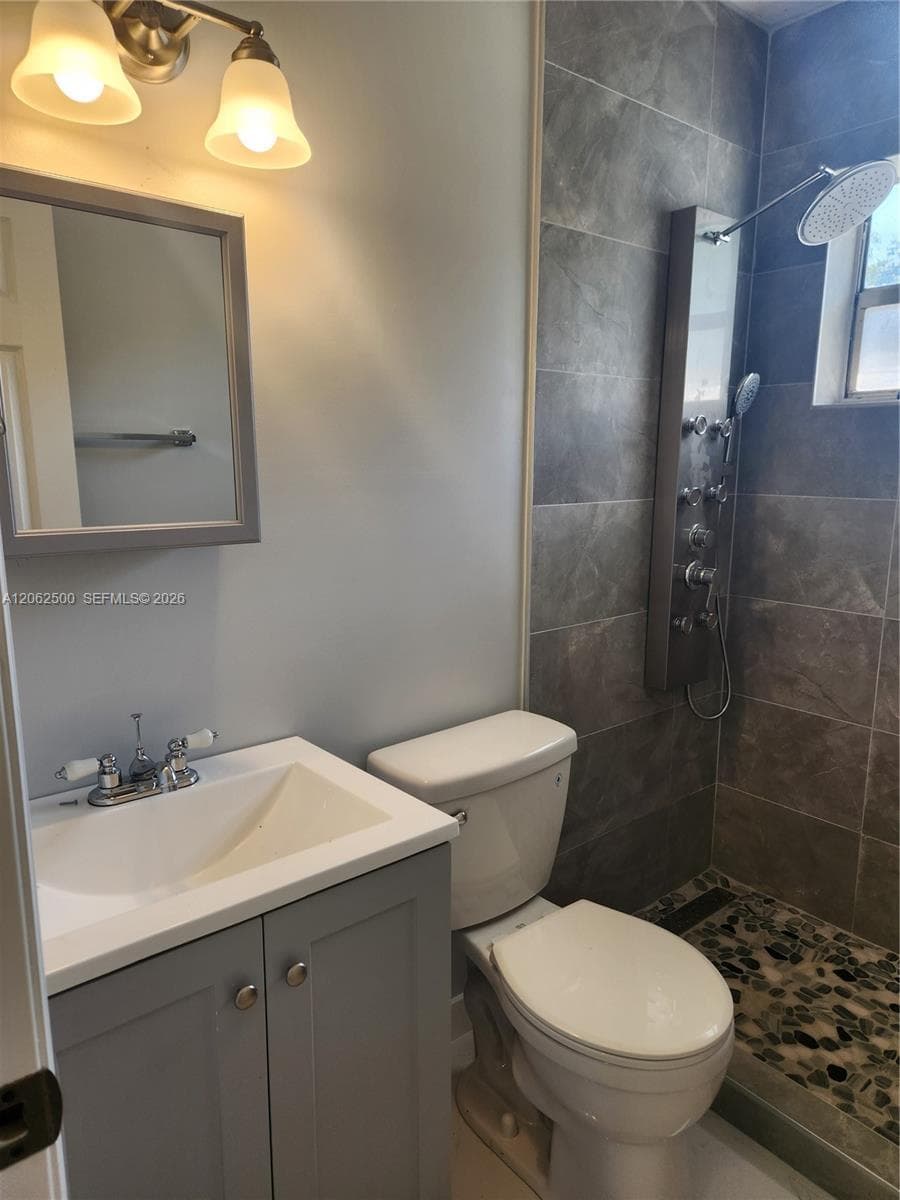 836 NW 98th St, Miami FL 33150 photo 4