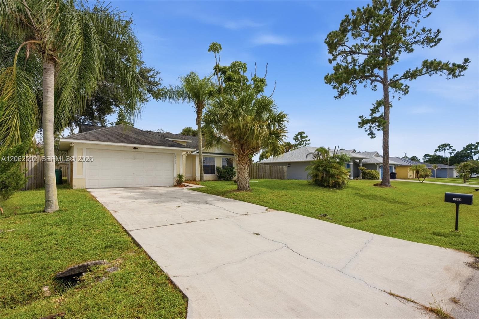 1262 SW Lawndale Ave, Port St. Lucie FL 34953 photo 4