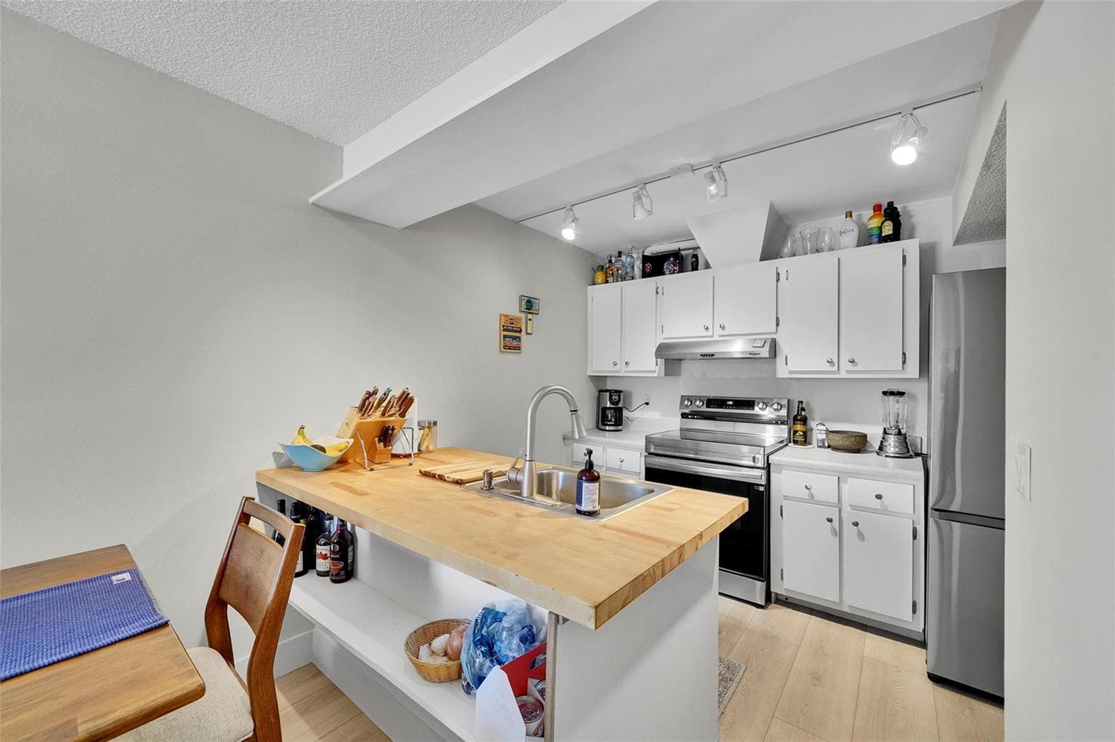 670 Kensington Place # 5B, Wilton Manors FL 33305 photo 3