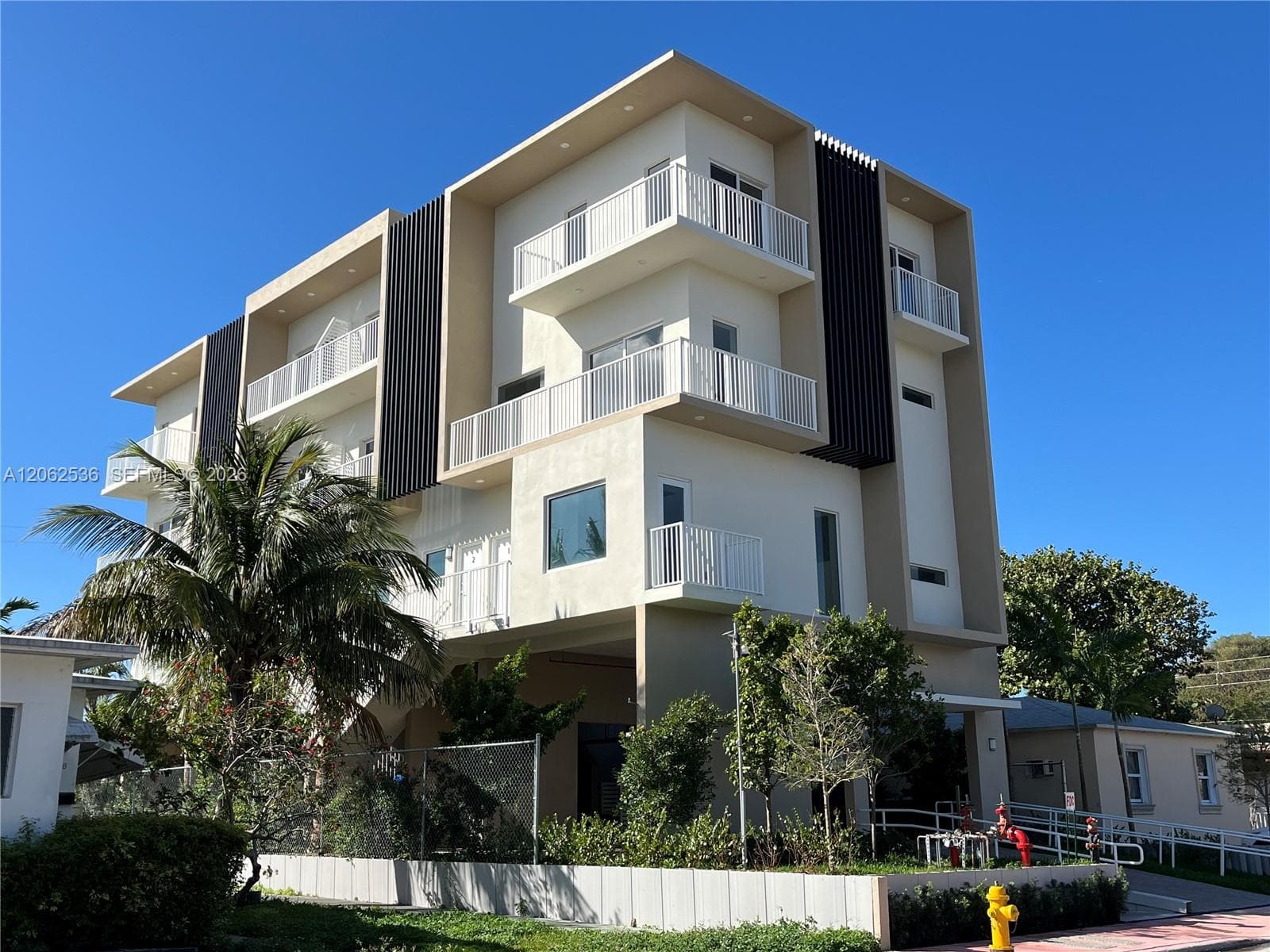 816 84th St # 2, Miami Beach FL 33141