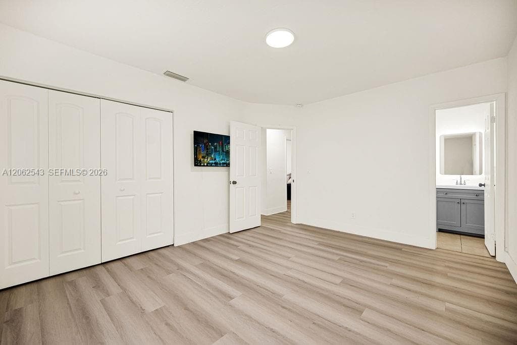 7710 NW 6th Ct, Pembroke Pines FL 33024 photo 5