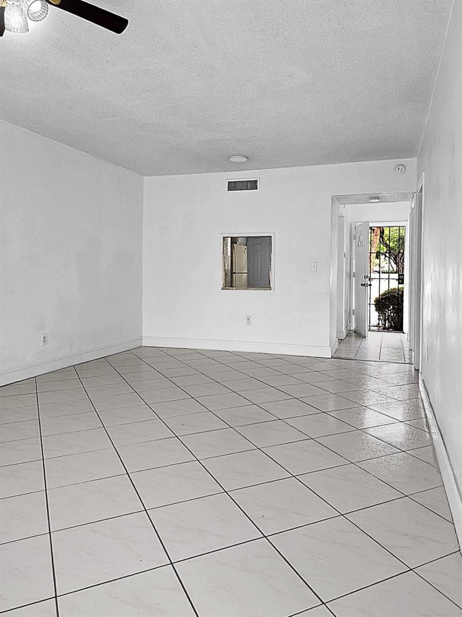 2820 NE 201ST Terrace # F106, Aventura FL 33180 photo 4