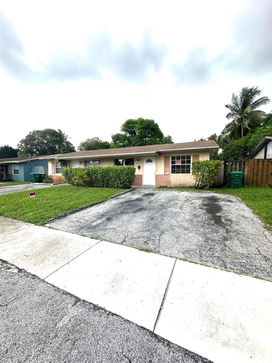 5644 NW 14th Court, Lauderhill FL 33313