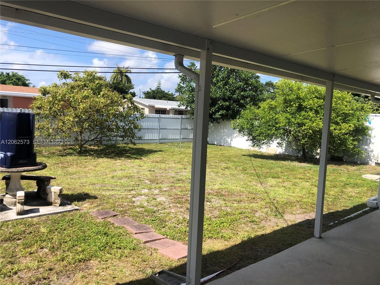 3061 NW 87th Ter, Miami FL 33147 photo 2