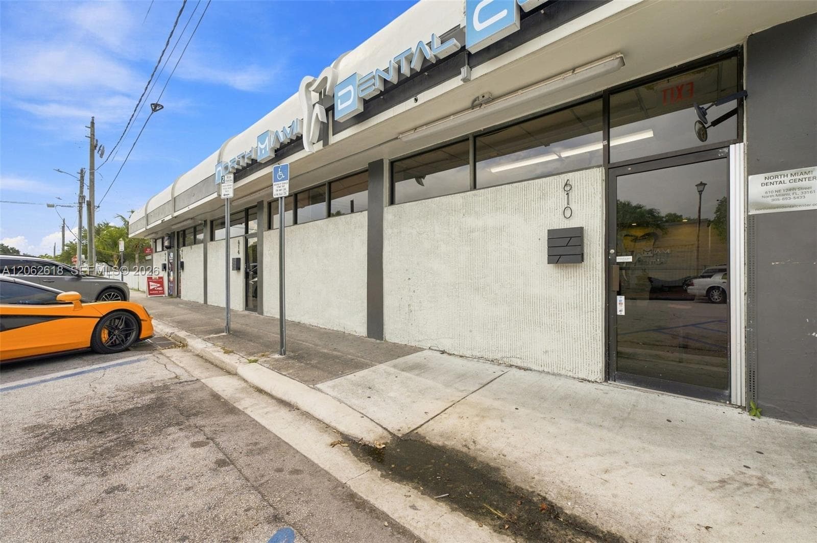 610 NE 124th St, North Miami FL 33161 photo 2