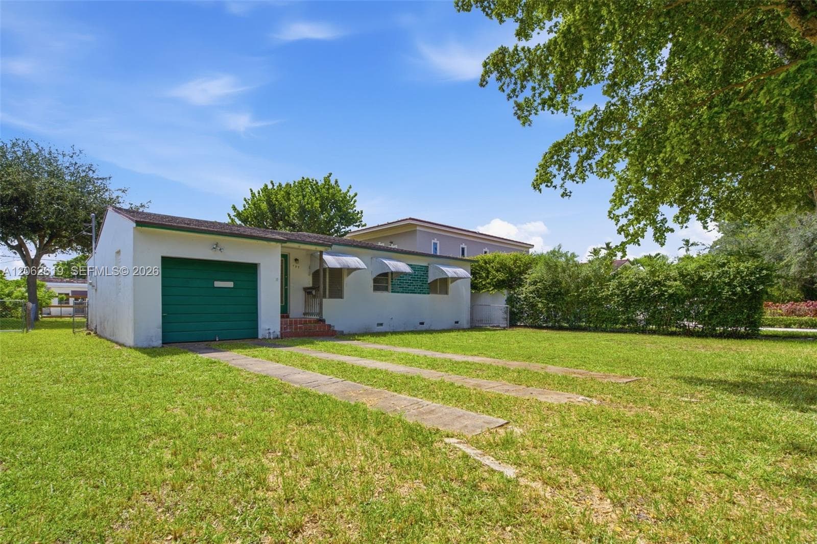 157 Lenape Dr, Miami Springs FL 33166