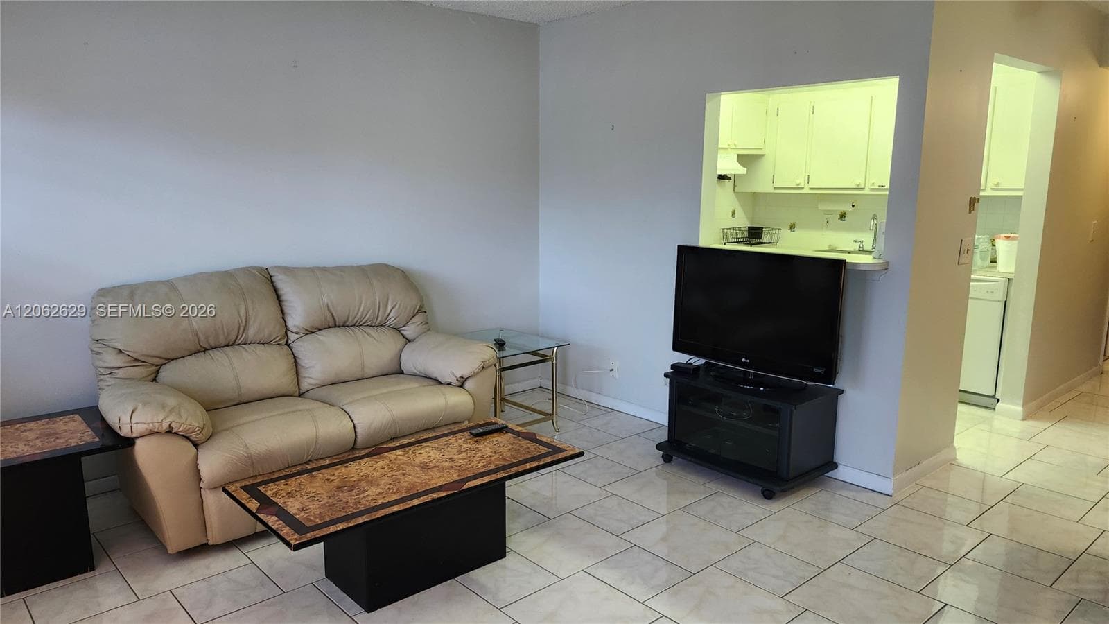 376 Durham L, Deerfield Beach FL 33442 photo 2