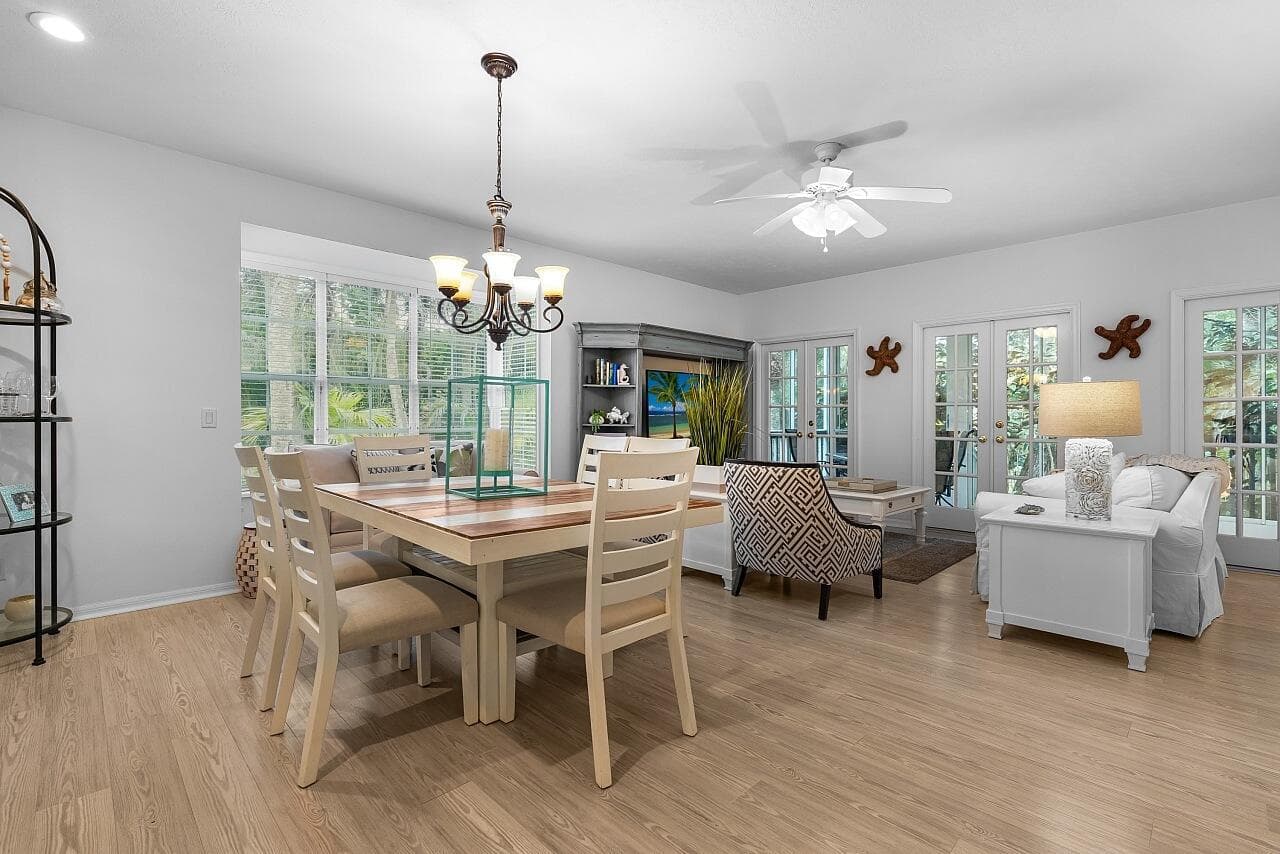 1260 PALMETTO Court # 106, Vero Beach FL 32963