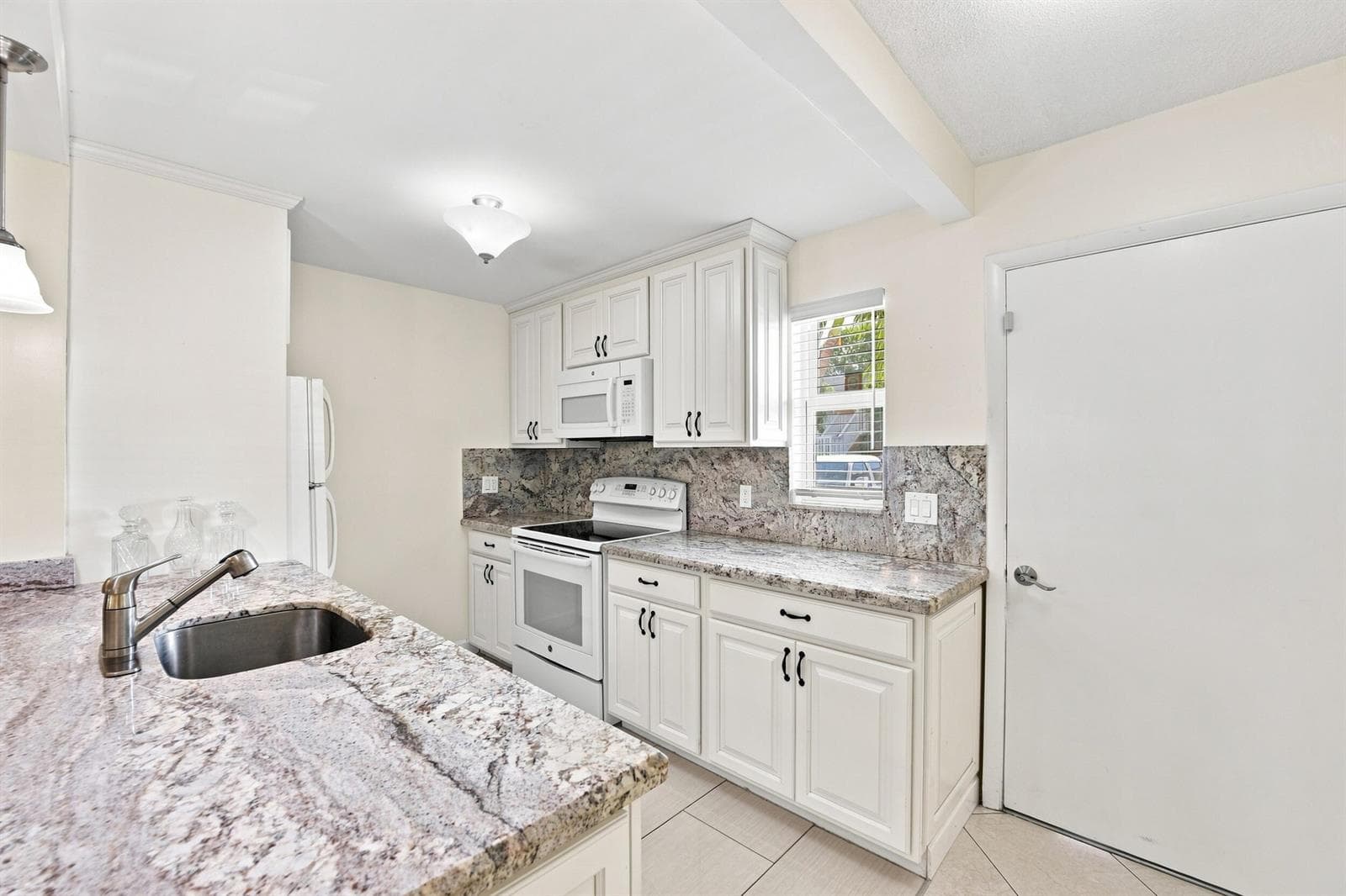 2223 NE 1st Court # 101, Boynton Beach FL 33435 photo 4