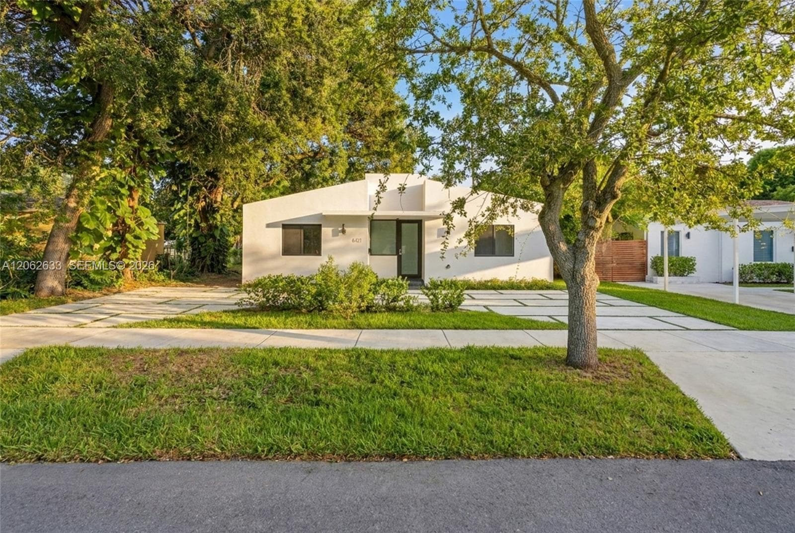 6421 SW 59th Ave, South Miami FL 33143