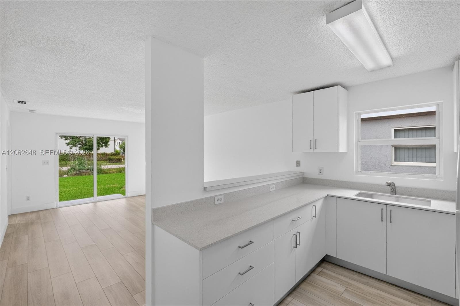 731 SW 10th St, Florida City FL 33034 photo 3