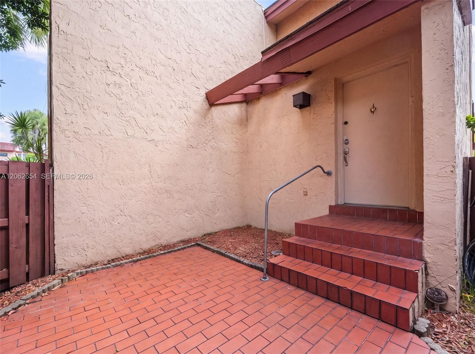 291 W Park Dr # 9-201, Miami FL 33172 photo 3