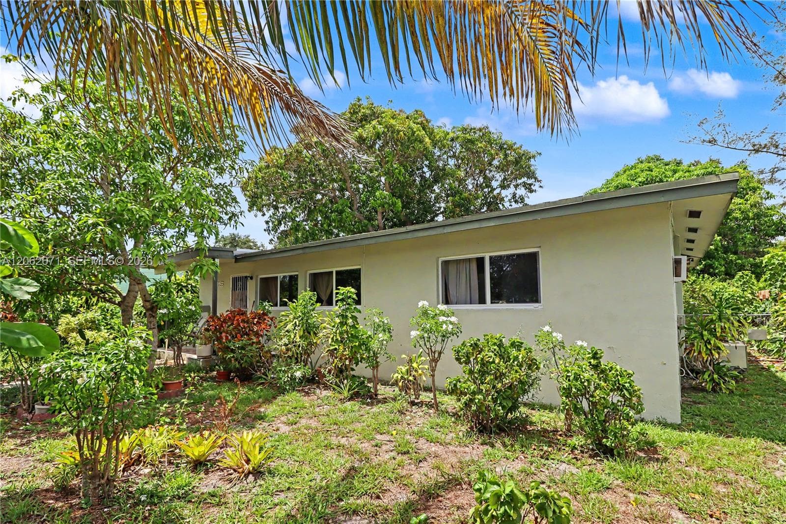 1155 NE 136th St, North Miami FL 33161