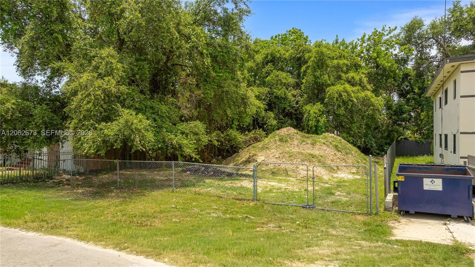 28 NW 76th St, Miami FL 33150 photo 3