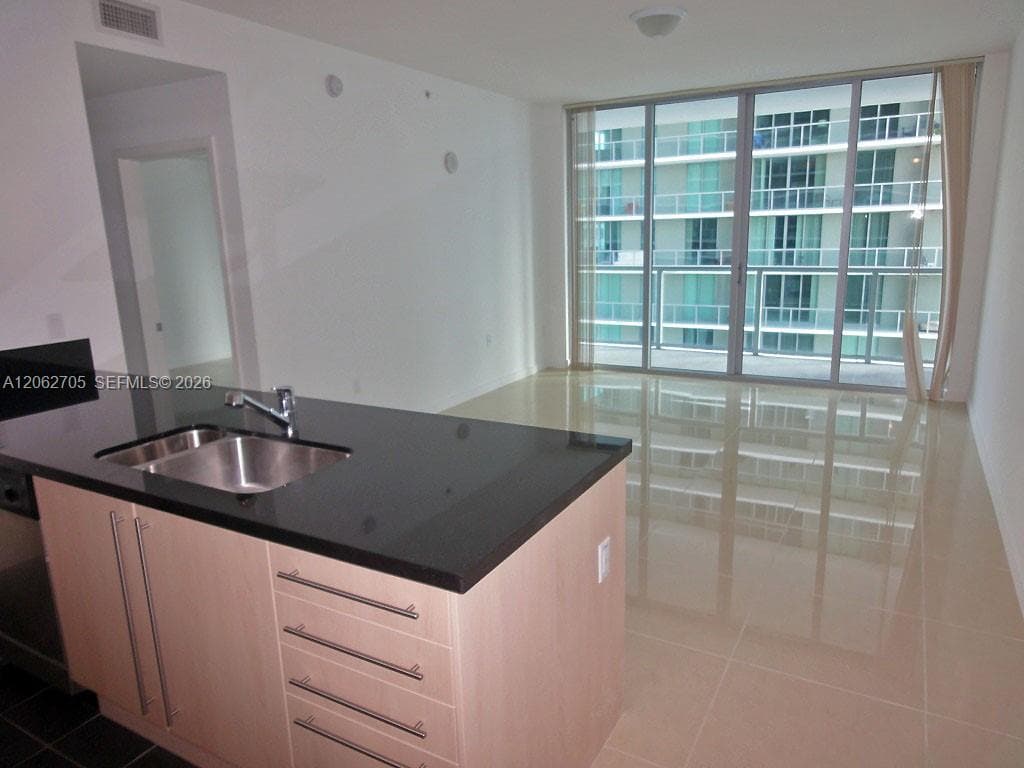 1111 SW 1 AV # 1715-N, Miami FL 33130 photo 4