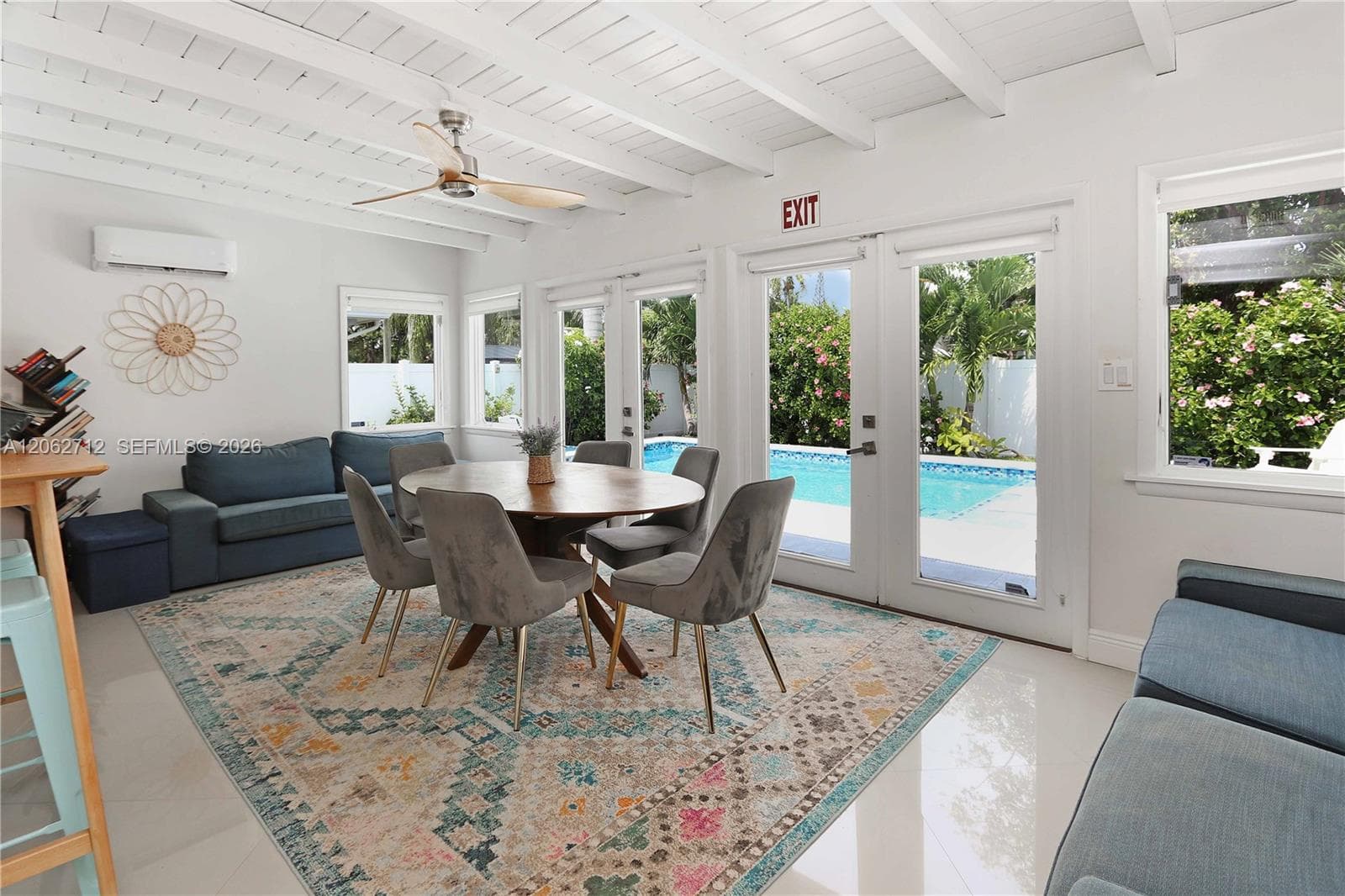 1102 N 13th Ave, Hollywood FL 33019 photo 2