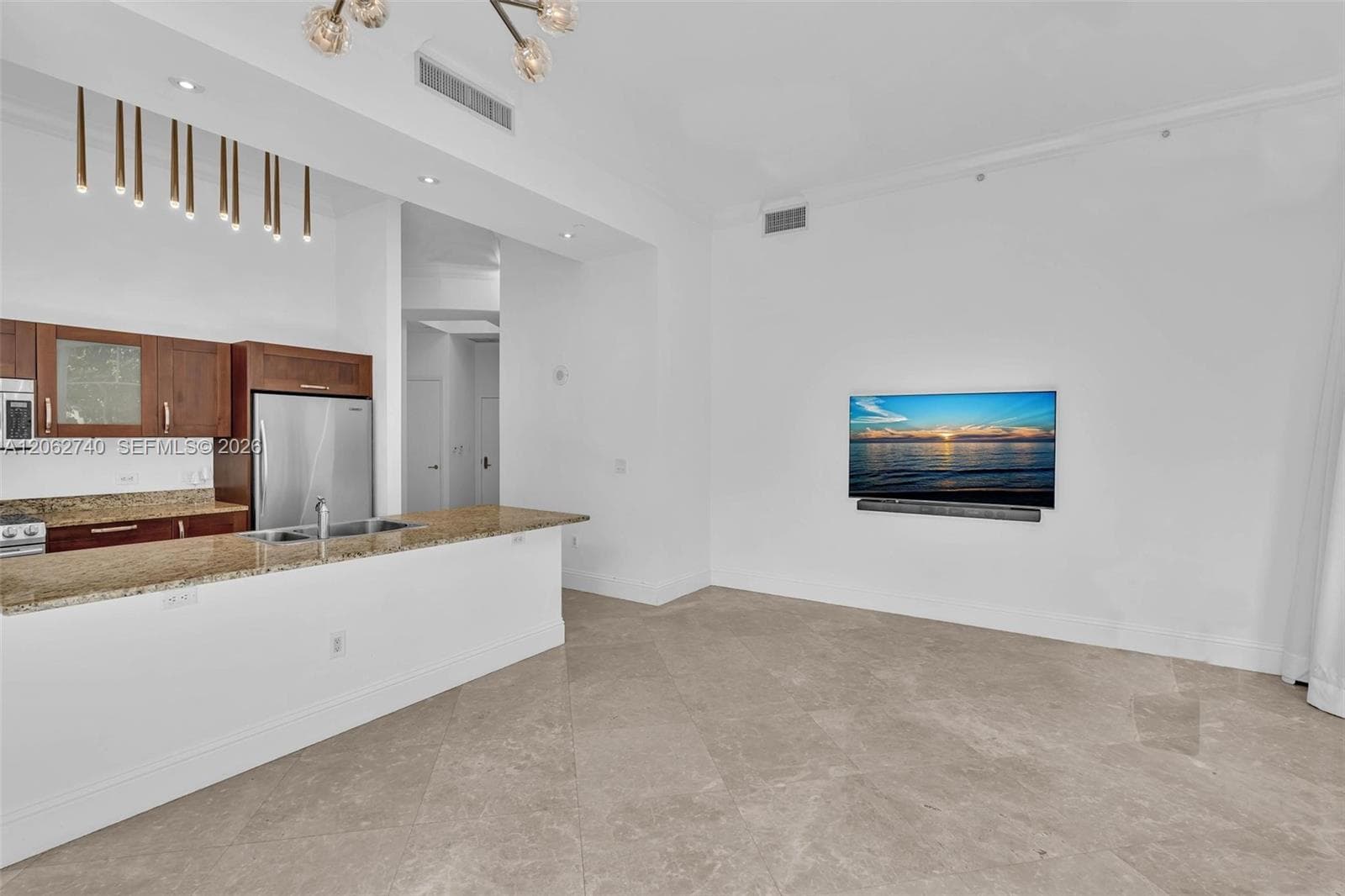 20000 E Country Club Dr # 110, Aventura FL 33180 photo 3