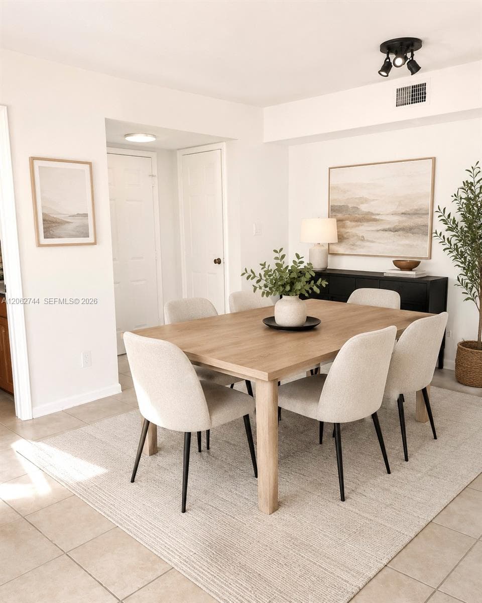 560 S Park # 7-23, Hollywood FL 33021 photo 2