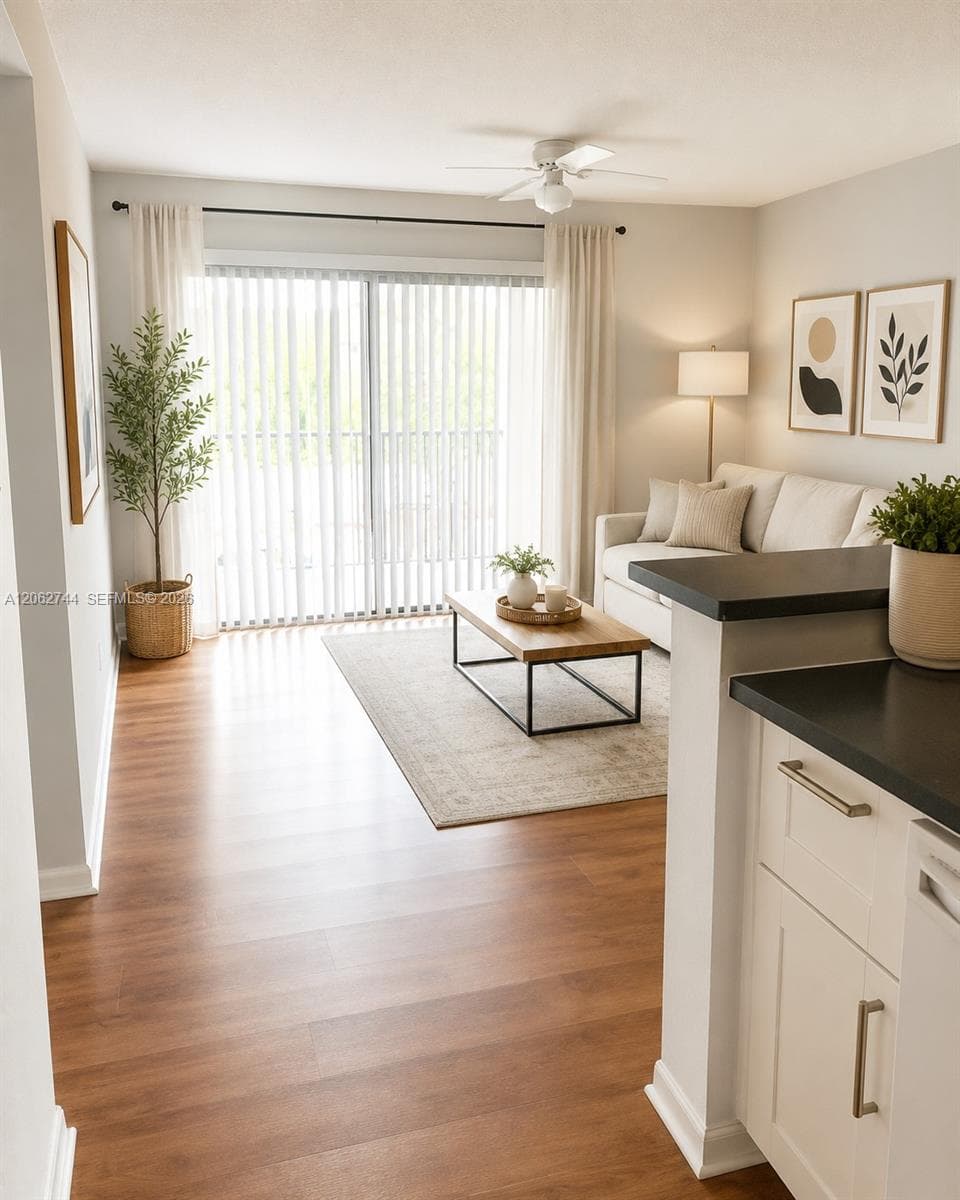 560 S Park # 7-23, Hollywood FL 33021 photo 3