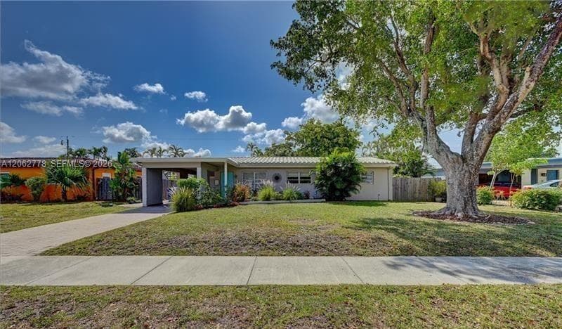1180 SW 4th Ter, Pompano Beach FL 33060 photo 2