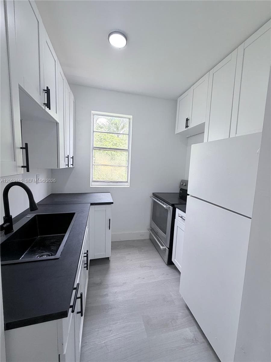 1560 SW 5th St # 7, Miami, FL 33135 photo 2