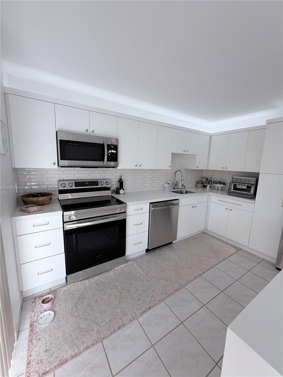 17000 NW 67th Ave # 112, Hialeah FL 33015 photo 3