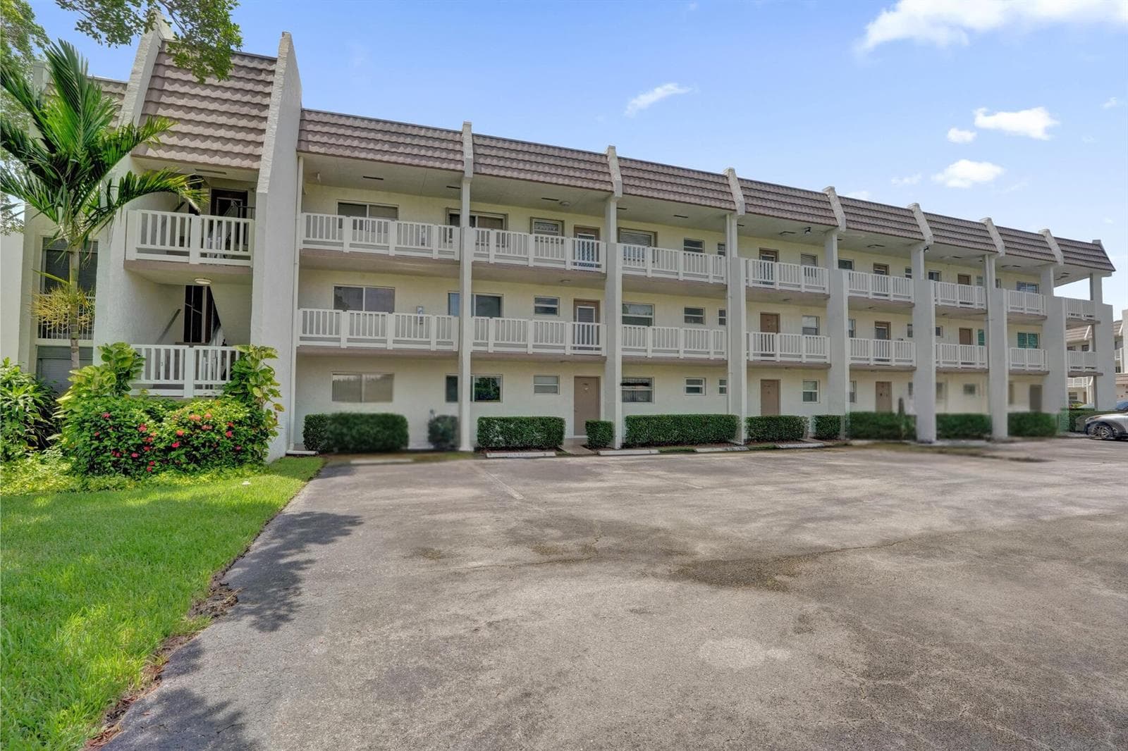6850 Royal Palm Boulevard # 202G, Margate FL 33063