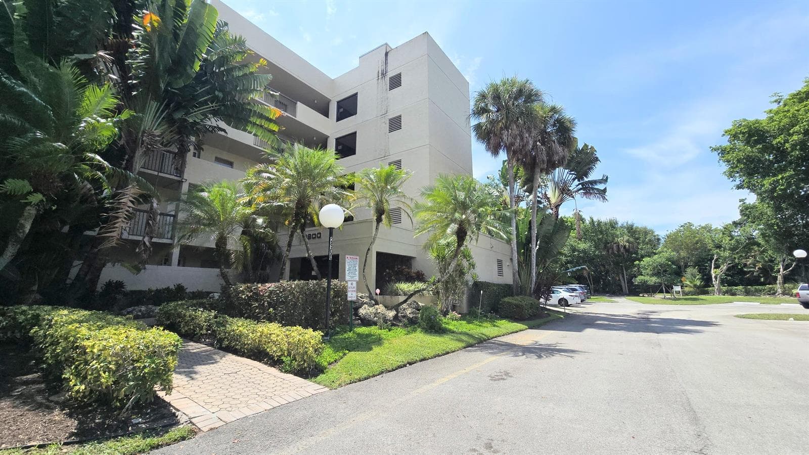 2900 NW 42nd Avenue # A306, Coconut Creek FL 33066