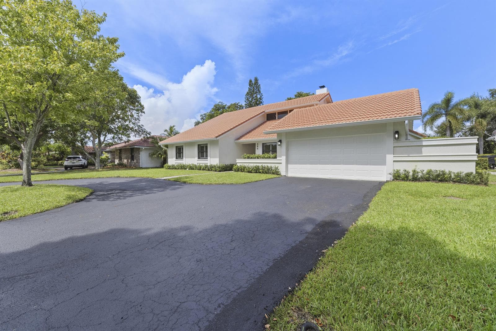 546 NW 105TH Drive, Coral Springs FL 33071 photo 3