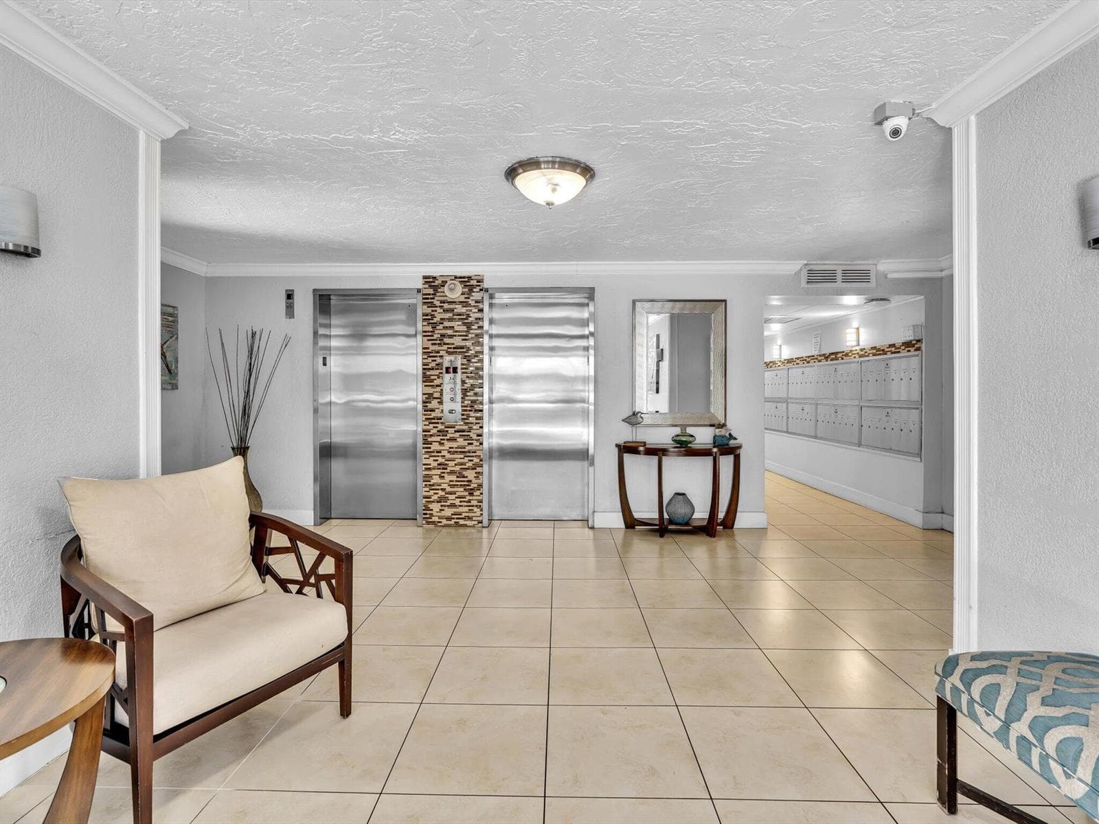 605 OAKS Drive # 810, Pompano Beach FL 33069 photo 4