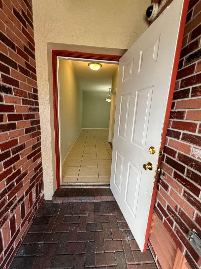3361 NW 29TH Court, Lauderdale Lakes FL 33311 photo 2