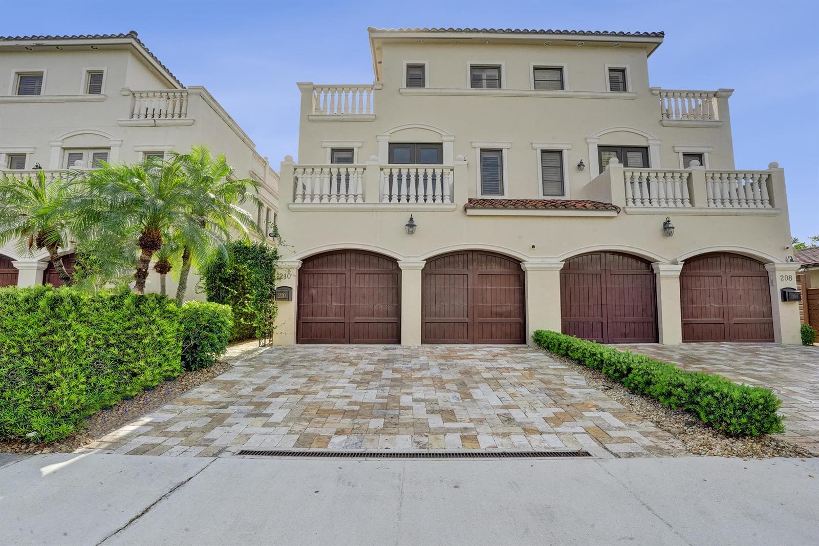 210 HENDRICKS Isle, Fort Lauderdale FL 33301 photo 2